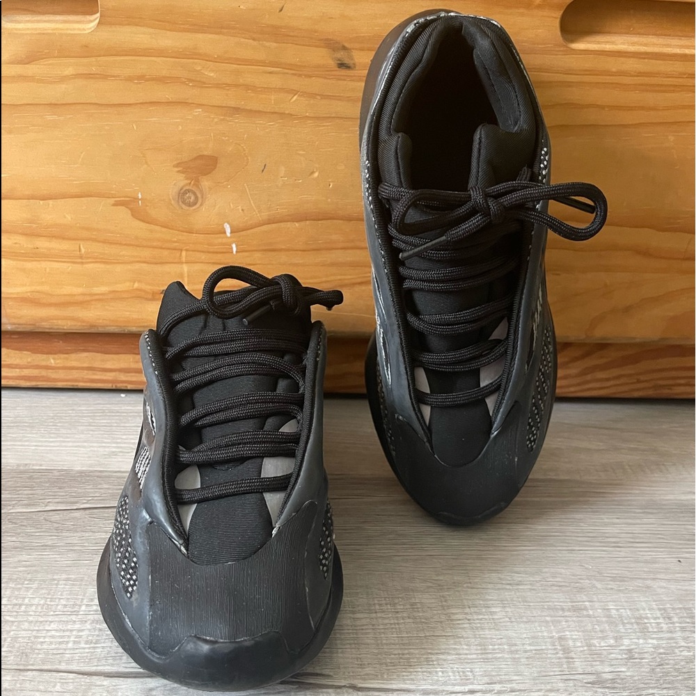 Adidas Yeezy 700 V3 Dark Glow